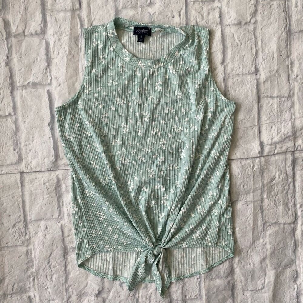 Daytrip youth M sleeveless floral print hi low shirt w/front tie knot
